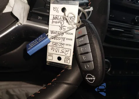 2025 Nissan Altima Sr Fwd z USA, uszkodzony, nr VIN 1N4BL4CV7SN337789